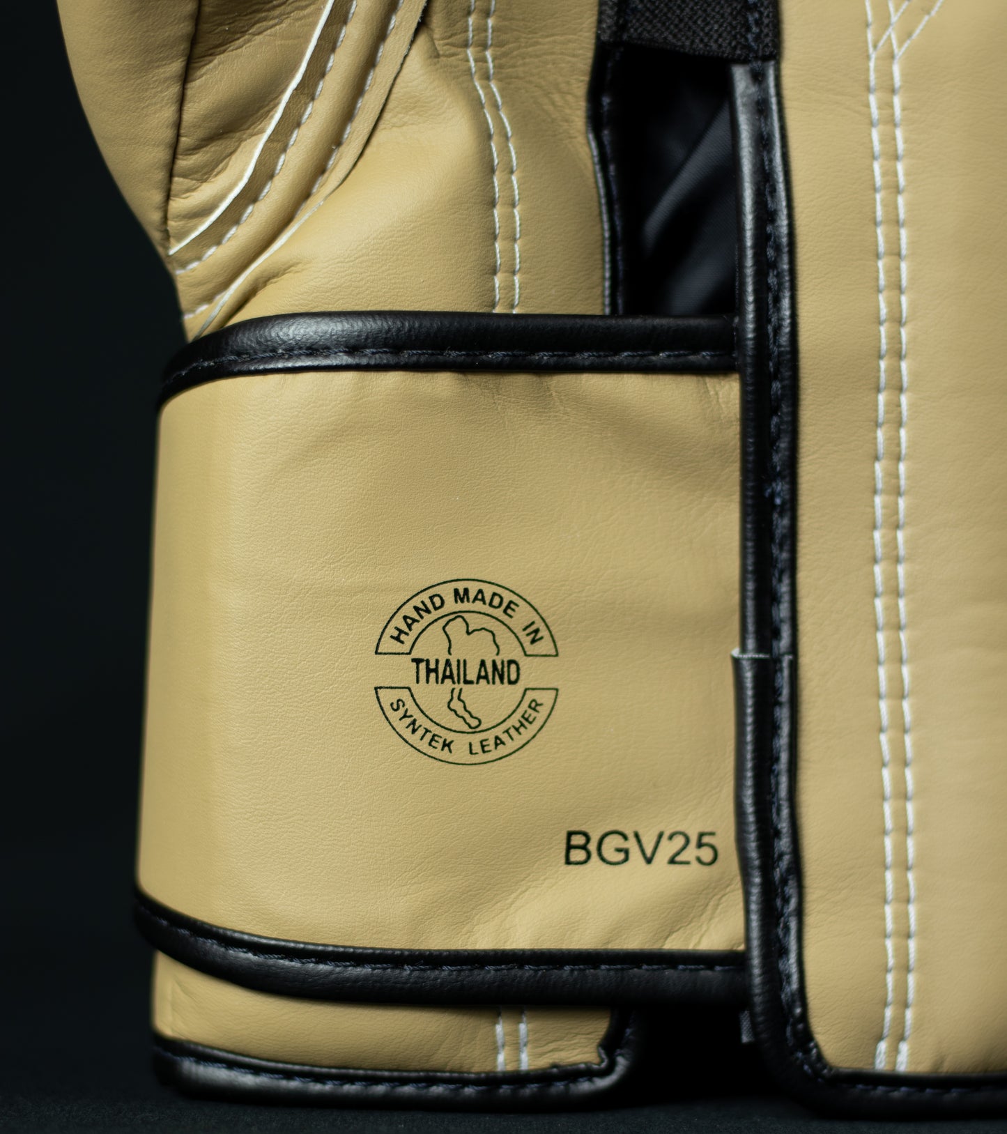 Gants d'entraînement FAIRTEX F-DAY 2 / Sable 1971 / cuir végétalien